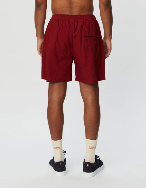 LES DEUX STAN SEERSUCKER SWIM SHORT